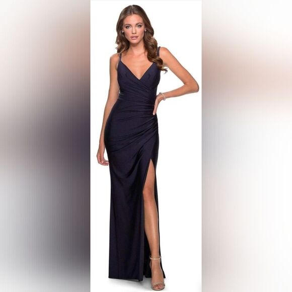 La Femme 28421 Strappy Back Ruched V-Neck Sheath Gown NWT Size 6 Navy Blue - Picture 1 of 5